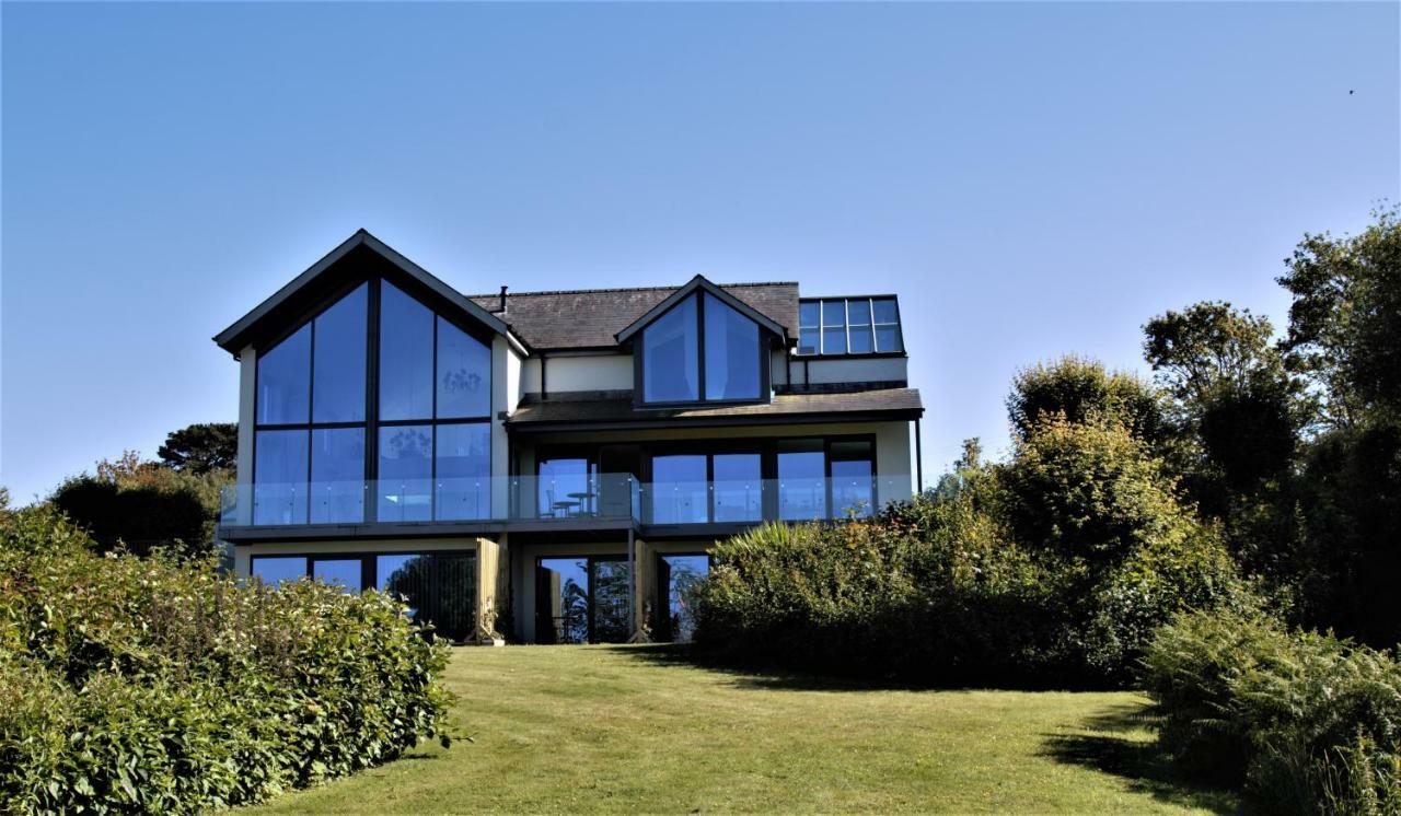 Ecton House Bed & Breakfast นิวพอร์ต ภายนอก รูปภาพ